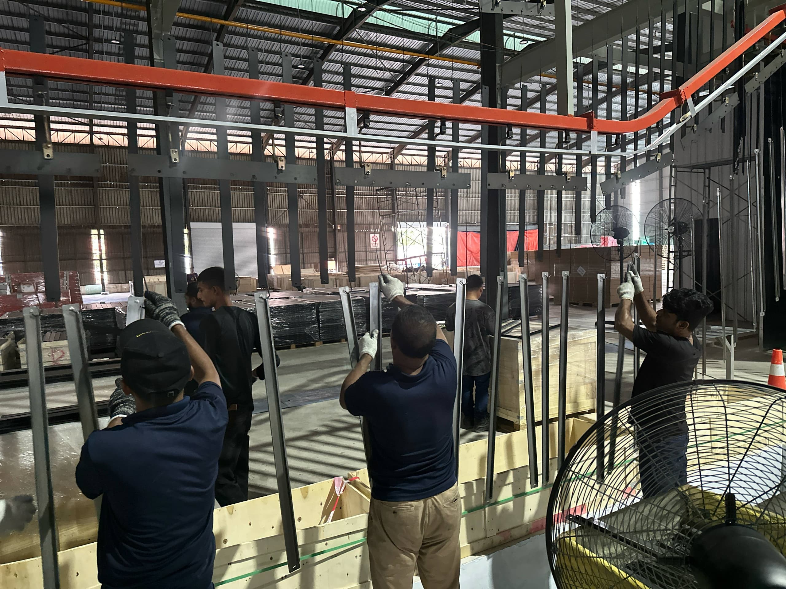 1760515798567506.jpg 提升全球競爭力|貨架投資馬來西亞三廠投產(chǎn) (2).jpg